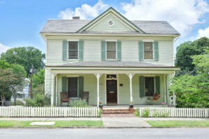 Now Showing 624 Devereux Street Downtown Raleigh