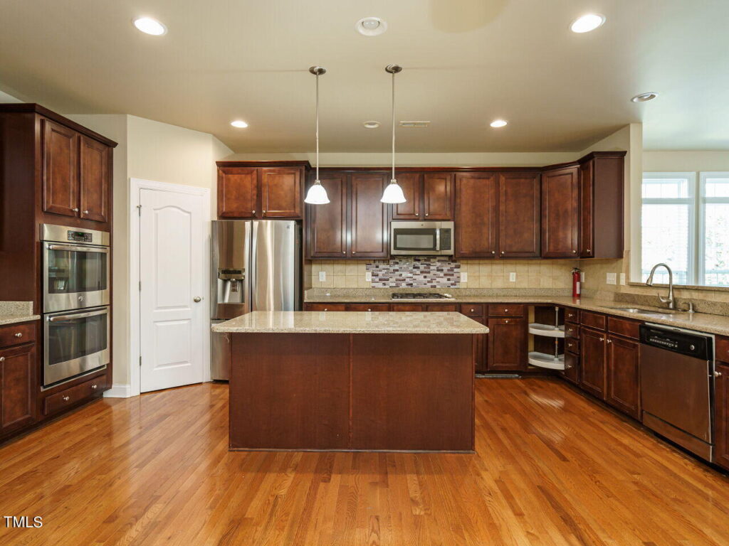 Sold by Ryan Boone 409 Fallen Elm Avenue Kitchen